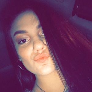 Meet your Posher, Marisa